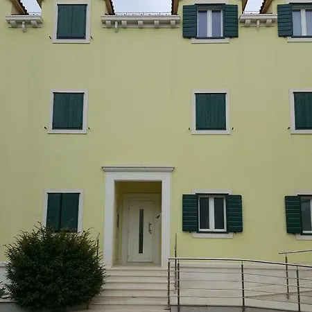Apartment Sophos *